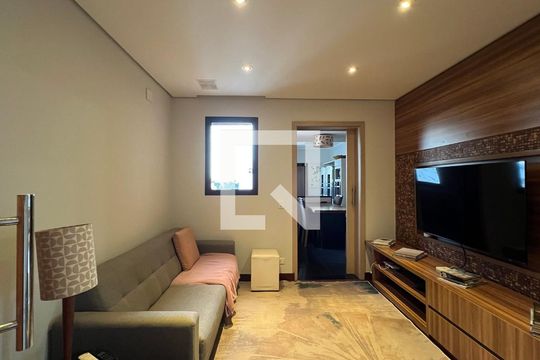 Sala de TV de apartamento à venda com 4 quartos, 237m² em Sumaré, São Paulo