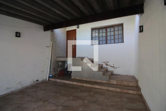 Garagem de casa à venda com 3 quartos, 330m² em Vila Mussoline, São Bernardo do Campo