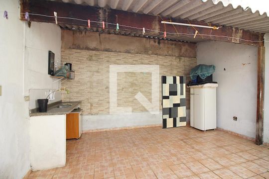 Quintal de casa à venda com 3 quartos, 330m² em Vila Mussoline, São Bernardo do Campo