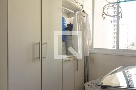 Área de Serviço de apartamento para alugar com 2 quartos, 57m² em Paraíso do Morumbi, São Paulo