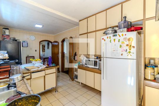 Cozinha de casa à venda com 3 quartos, 477m² em Pacaembu, São Paulo