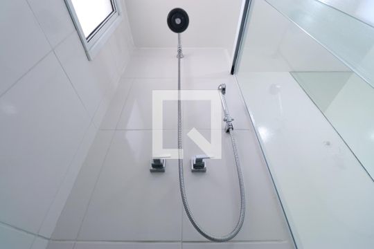 Banheiro de apartamento à venda com 2 quartos, 53m² em Lapa, São Paulo