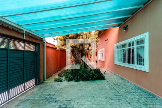 Garagem de casa para alugar com 2 quartos, 400m² em Vila Hebe, São Paulo