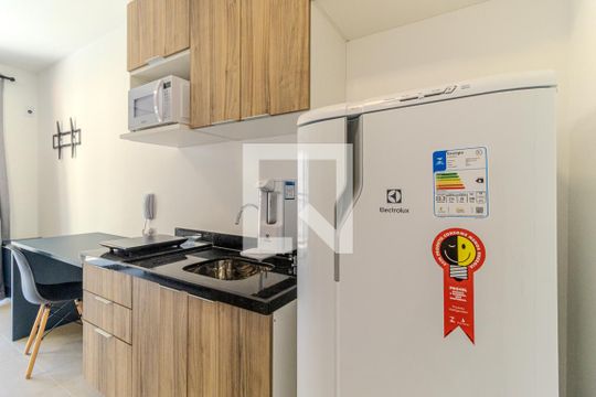 Cozinha de kitnet/studio à venda com 1 quarto, 27m² em Vila Buarque, São Paulo