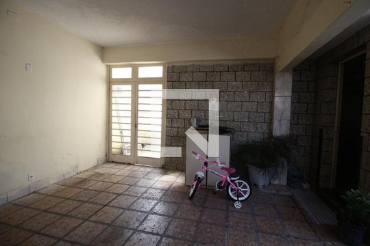 Garagem de casa à venda com 3 quartos, 300m² em Vila Matilde, São Paulo
