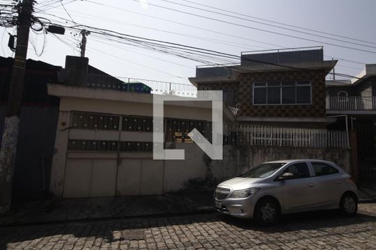 Fachada de casa à venda com 3 quartos, 300m² em Vila Matilde, São Paulo