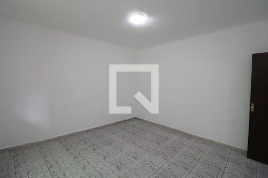 Quarto de casa para alugar com 2 quartos, 85m² em Chácara Mafalda, São Paulo