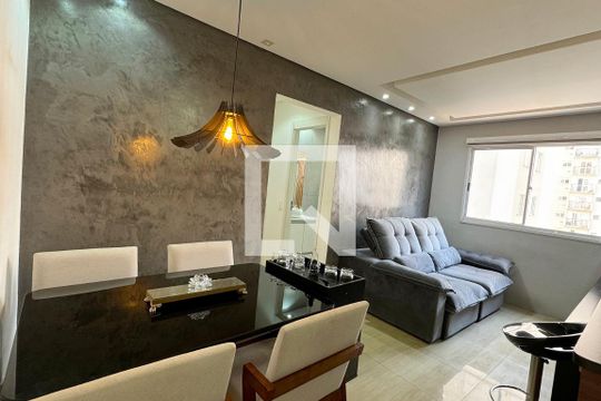 Apartamento para alugar com 2 quartos, 51m² em Centro, Barueri