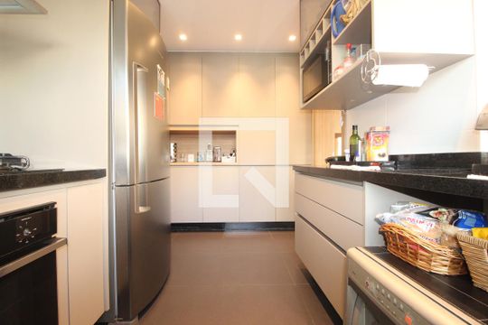 Cozinha de apartamento à venda com 4 quartos, 146m² em Santo Antônio, Belo Horizonte