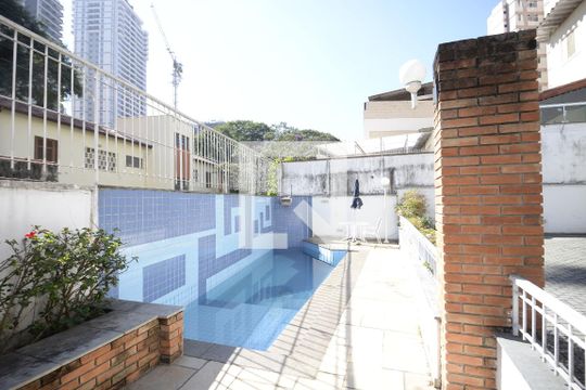 Área comum - Piscina de casa de condomínio à venda com 4 quartos, 250m² em Vila Mariana, São Paulo