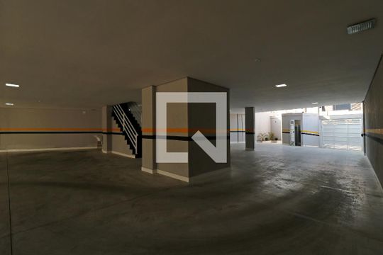 Garagem de apartamento à venda com 2 quartos, 104m² em Vila Sao Pedro, Santo André