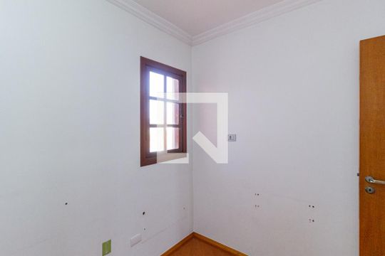 Quarto 1 de casa para alugar com 4 quartos, 320m² em Vila Osasco, Osasco