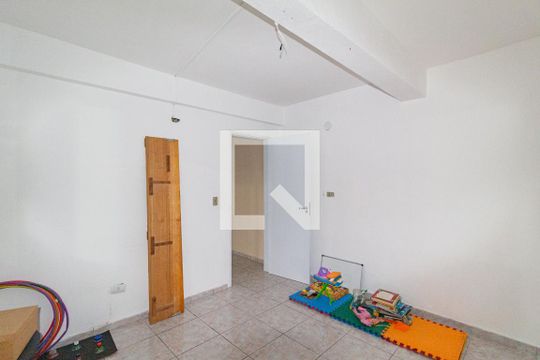 Quarto de serviço de casa para alugar com 4 quartos, 320m² em Vila Osasco, Osasco