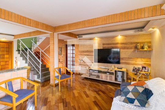 Sala de casa para alugar com 4 quartos, 320m² em Vila Osasco, Osasco