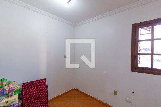 Quarto 1 de casa para alugar com 4 quartos, 320m² em Vila Osasco, Osasco