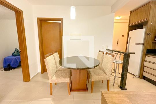 Sala de apartamento para alugar com 2 quartos, 62m² em Vargem do Bom Jesus, Florianópolis