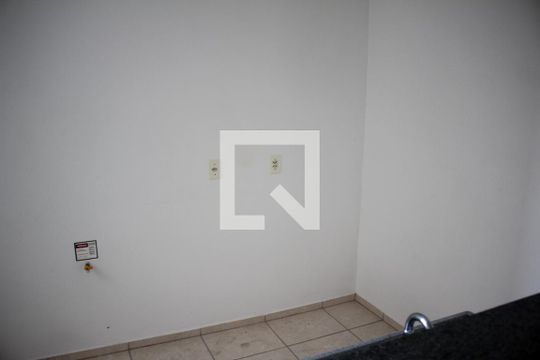 Cozinha e Área de Serviço de apartamento à venda com 2 quartos, 50m² em Califórnia, Contagem