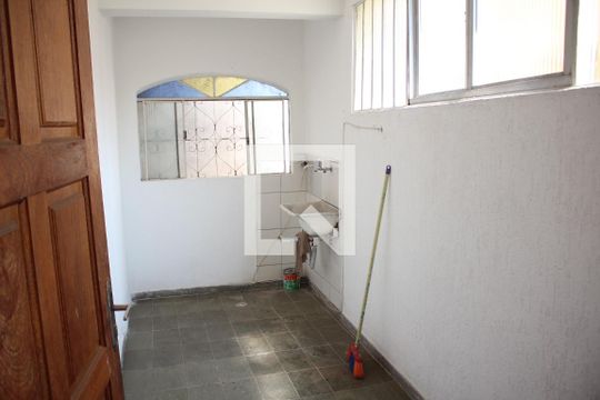 Área de Serviço de apartamento para alugar com 2 quartos, 90m² em Eldorado, Contagem