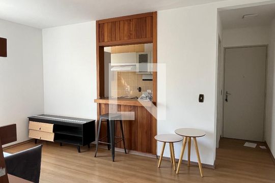 Sala de apartamento para alugar com 1 quarto, 50m² em Vila Clementino, São Paulo