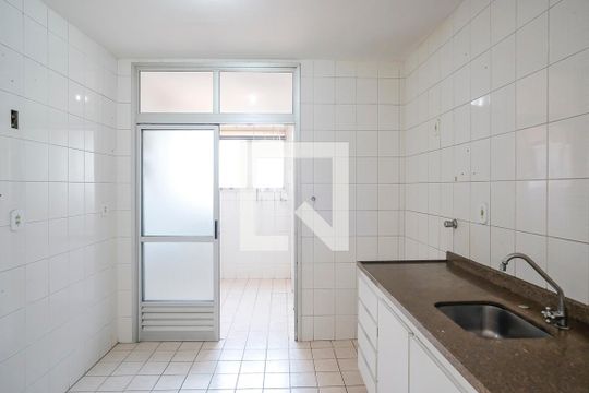 Cozinha de apartamento à venda com 3 quartos, 82m² em Rudge Ramos, São Bernardo do Campo