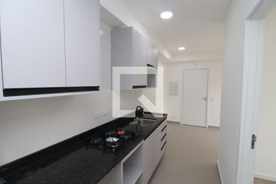 Cozinha e Área de Serviço de apartamento para alugar com 2 quartos, 41m² em Chácara Santo Antônio (zona Leste), São Paulo