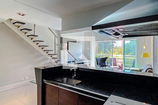 Cozinha de apartamento à venda com 2 quartos, 130m² em Jardim Analia Franco, São Paulo