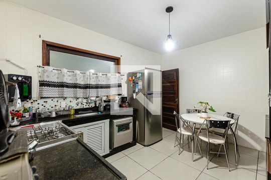 Cozinha de casa de condomínio à venda com 3 quartos, 220m² em Icaraí, Niterói