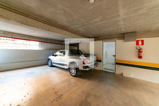 Garagem de apartamento à venda com 2 quartos, 60m² em Dom Bosco, Belo Horizonte