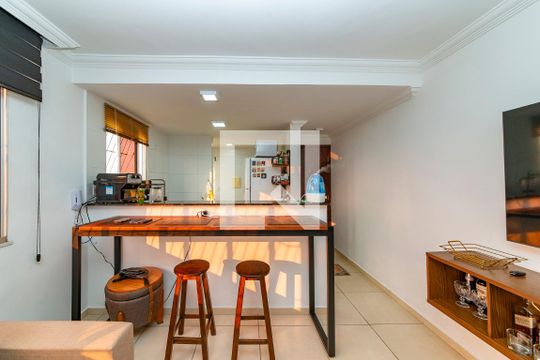 Cozinha de apartamento à venda com 2 quartos, 60m² em Dom Bosco, Belo Horizonte