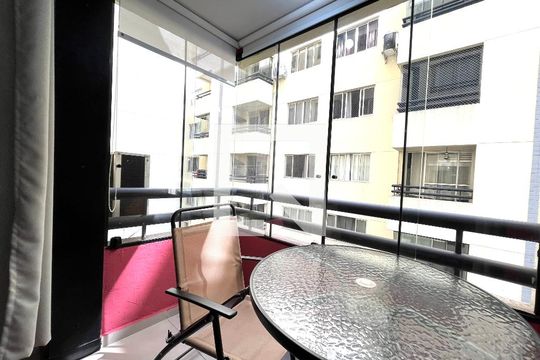 Varanda de kitnet/studio à venda com 1 quarto, 37m² em Jabaquara, São Paulo