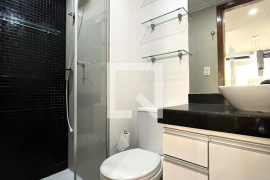 Banheiro de kitnet/studio à venda com 1 quarto, 37m² em Jabaquara, São Paulo