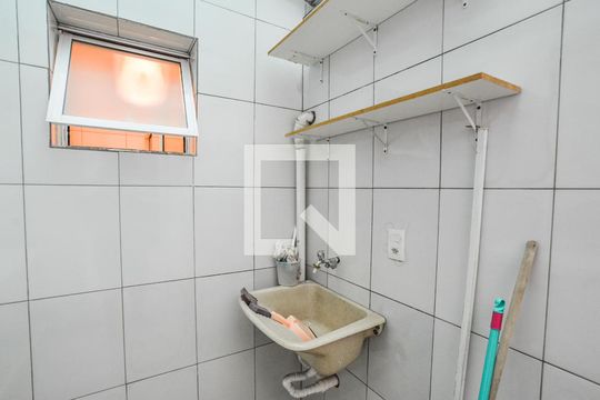 Área de Serviço de apartamento para alugar com 2 quartos, 38m² em Campestre, Santo André