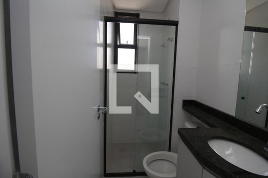 Banheiro de apartamento para alugar com 2 quartos, 38m² em Chácara Santo Antônio (zona Leste), São Paulo