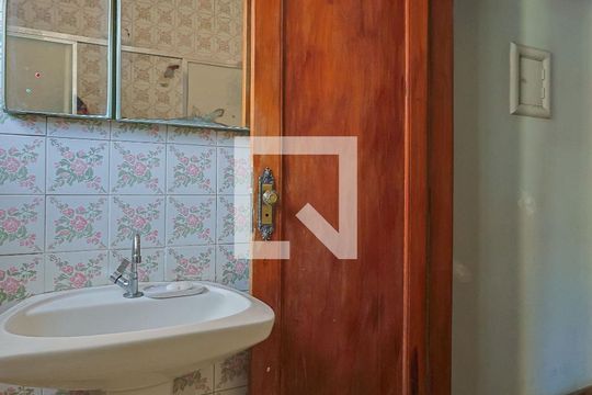 Banheiro de apartamento à venda com 3 quartos, 126m² em Centro, Belo Horizonte