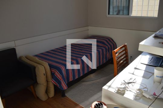 quarto 2 de apartamento para alugar com 2 quartos, 50m² em Bom Jesus, Contagem