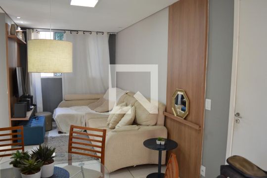 sala de apartamento para alugar com 2 quartos, 50m² em Bom Jesus, Contagem