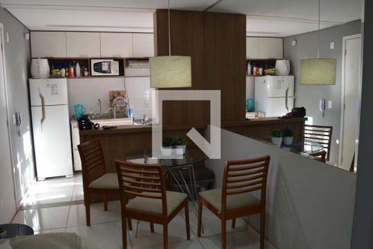 sala de apartamento para alugar com 2 quartos, 50m² em Bom Jesus, Contagem
