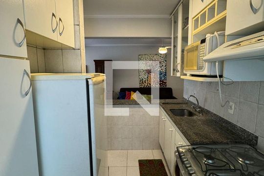 Cozinha de apartamento para alugar com 2 quartos, 55m² em Indianópolis, São Paulo