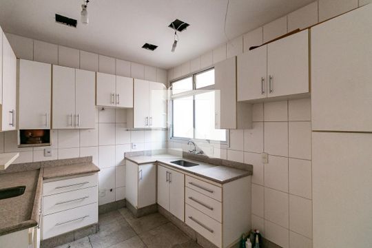 Cozinha de casa à venda com 4 quartos, 200m² em Barroca, Belo Horizonte