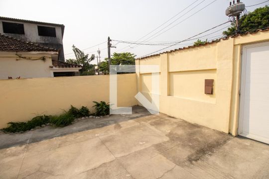 Quintal de casa à venda com 2 quartos, 359m² em Anil, Rio de Janeiro
