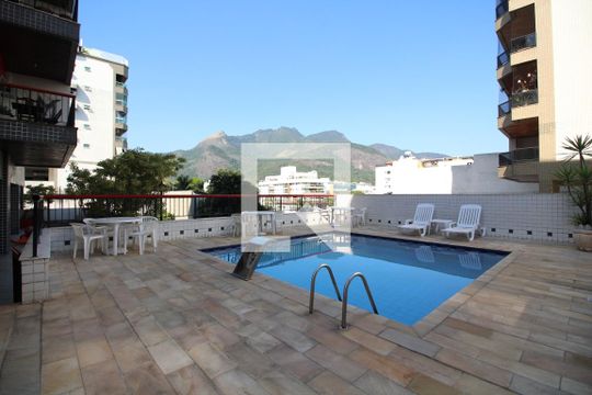 Área Comum - Piscina de apartamento para alugar com 3 quartos, 113m² em Jacarepaguá, Rio de Janeiro