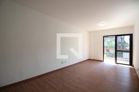 Sala de apartamento para alugar com 3 quartos, 113m² em Jacarepaguá, Rio de Janeiro