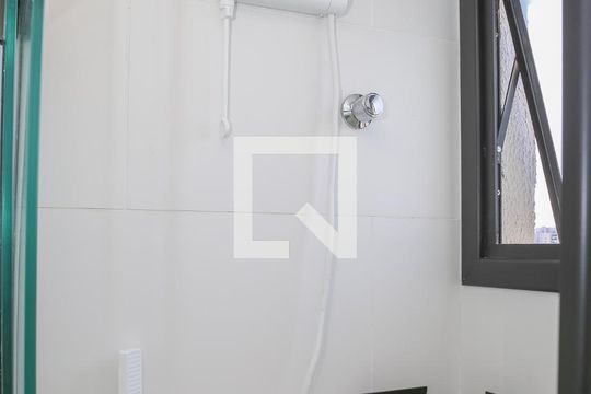 Banheiro de apartamento à venda com 1 quarto, 29m² em Pompeia, São Paulo