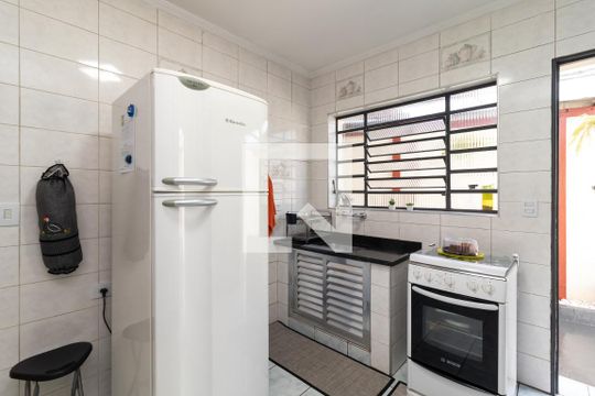 Cozinha de casa à venda com 2 quartos, 90m² em Jardim São Paulo, São Paulo