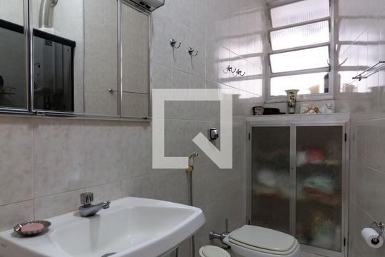 Banheiro de apartamento à venda com 3 quartos, 100m² em Copacabana, Rio de Janeiro