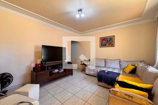 Sala de casa à venda com 3 quartos, 195m² em Vila Alto de Santo Andre, Santo André