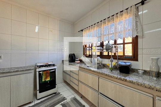 Cozinha de casa à venda com 3 quartos, 195m² em Vila Alto de Santo Andre, Santo André
