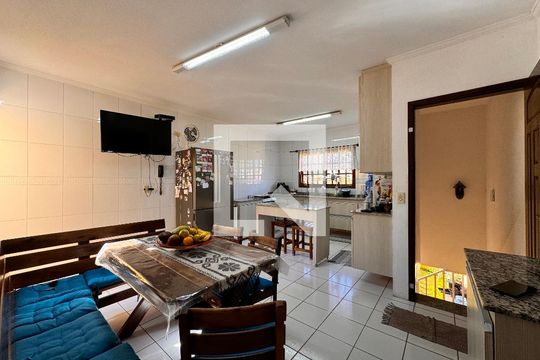 Cozinha de casa à venda com 3 quartos, 195m² em Vila Alto de Santo Andre, Santo André