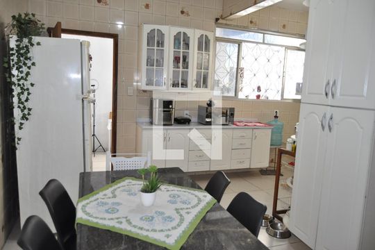 Cozinha de casa para alugar com 3 quartos, 227m² em Cachambi, Rio de Janeiro