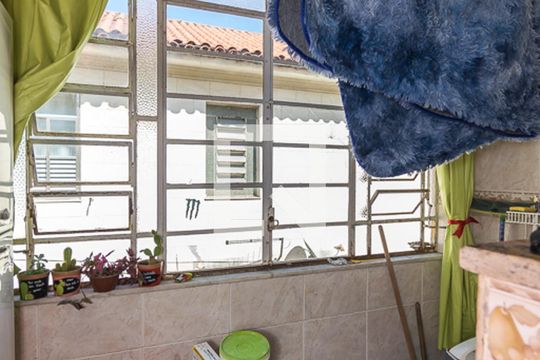 Área de Serviço de apartamento para alugar com 2 quartos, 63m² em Olaria, Rio de Janeiro